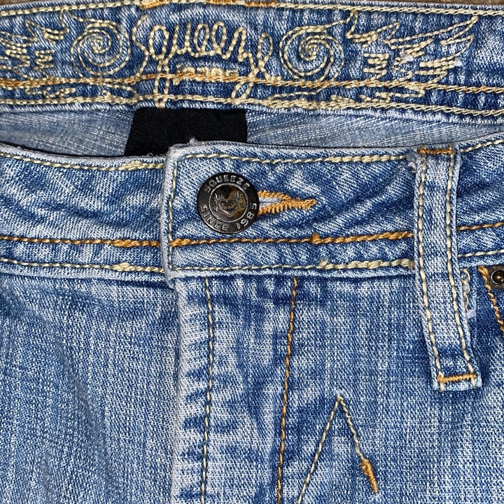 Squeeze Jeans - Picture 8 of 15